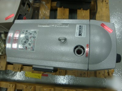 New becker 100% oilless rotary vane vacuum pump germany