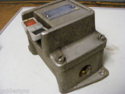 Square d 9001-BR204 explosion proof start-stop starter 