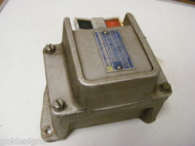 Square d 9001-BR204 explosion proof start-stop starter 