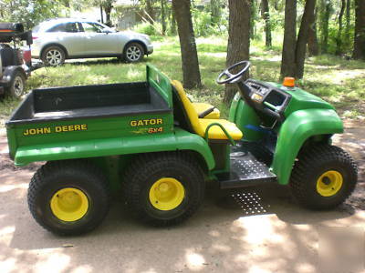 2003 john deere 6X4 gator 