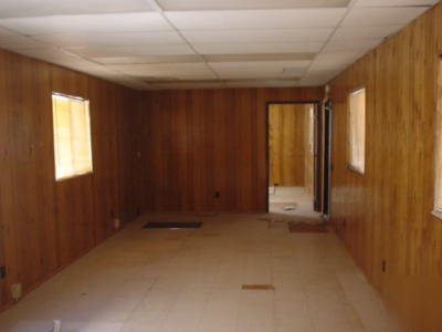 12' x 60' mobile office building / trailer