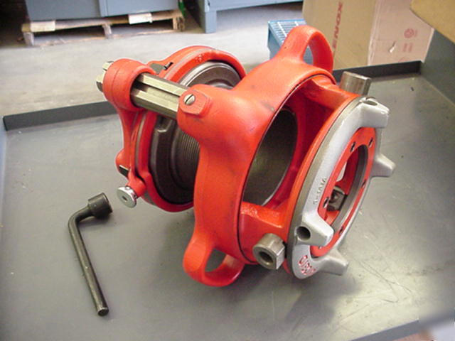 Rigid model 141 pipe threading head 2.5 to 4