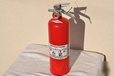 Halon fire extinguisher 5LB fully-charged 