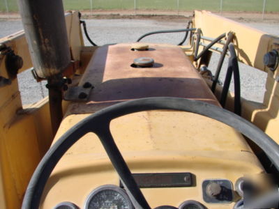 1989 massey ferguson 30E loader backhoe