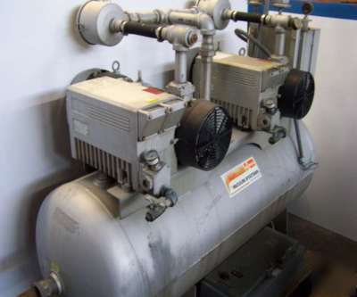 Busch vacuum pump system model #2-RC0100-506-1003