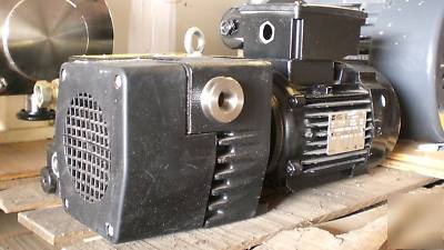 Leroy-somer motor w/ kinney single stage vane pump