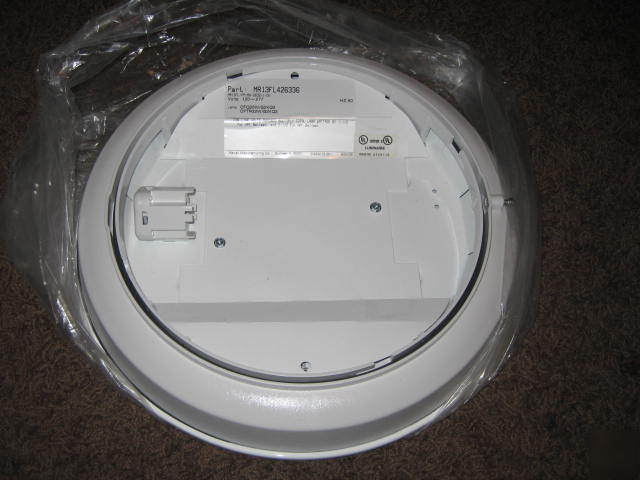 Kenall white millenium flourescent round light MR13FL