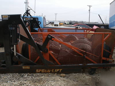 Superior handling speed lift 6000 dock lift