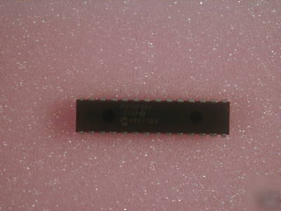 Microchip pic 16F886 e/sp flash-based 8 bit cmos 28 dil