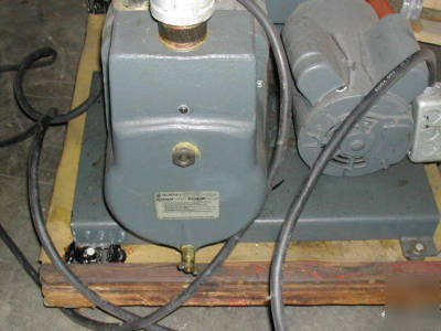 Boekel hyvac 45 vacuum pump 1 1/2 hp 2 stage welch