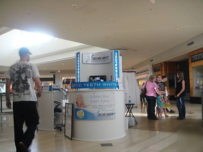 Lighted retail mall kiosk, save thousands make an offer