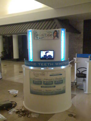 Lighted retail mall kiosk, save thousands make an offer