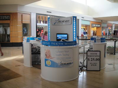 Lighted retail mall kiosk, save thousands make an offer