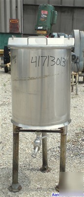 Used- tank, 30 gallon, 304 stainless steel, vertical. 1