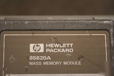 Hp 8563E spectrum analyzer w/ 85620A memory module #702