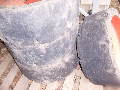 Bobcat skid steer tires solid rubber no flats