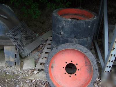 Bobcat skid steer tires solid rubber no flats