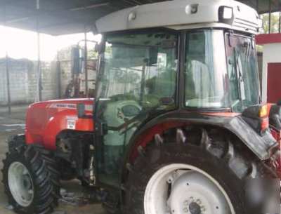 Massey ferguson 3435S with cab and ac. very nice 