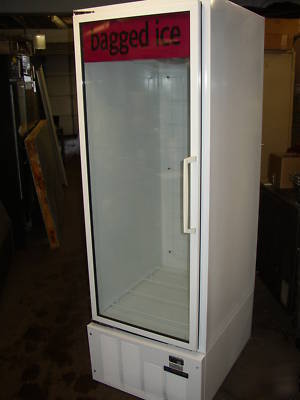 1 door glass commercial ice merchandiser by master-bilt