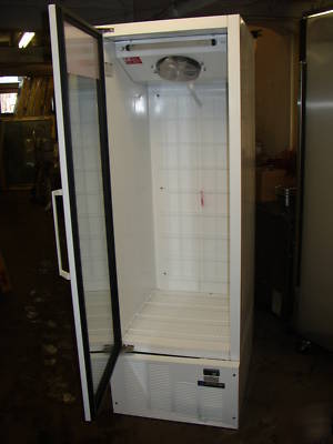 1 door glass commercial ice merchandiser by master-bilt