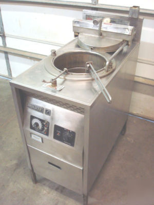 Broaster model 1800 electric pressure fryer