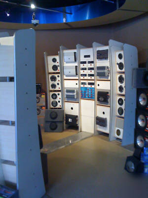Winntech custom car audio display, sound room, audio