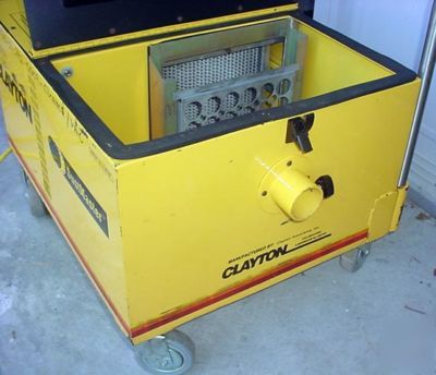 Clayton dustmaster model bce-0000 industrial vacuum
