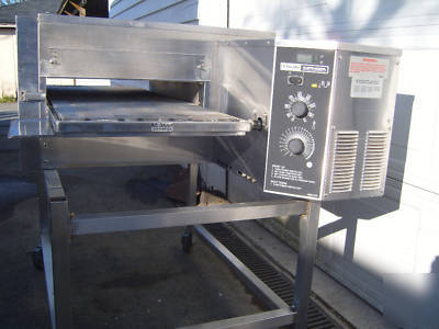 Lincoln impinger conveyor convection pizza oven