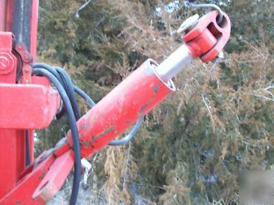 Tractor 3-point fork lift with hydraulic tilt. 2000 lbs