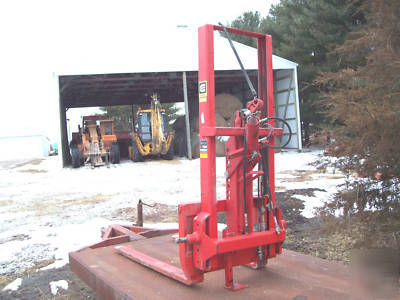 Tractor 3-point fork lift with hydraulic tilt. 2000 lbs