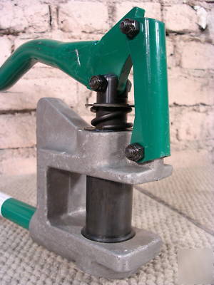 Greenlee model no. 710 metal stud punch for 1