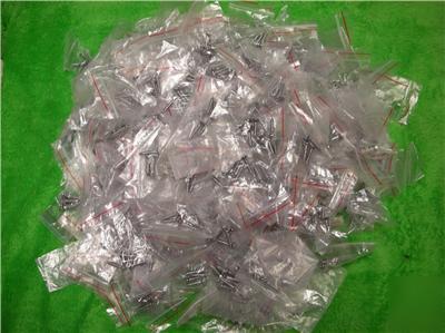 500 phillips flat head recess # 8 zinc chrome 3/4 screw