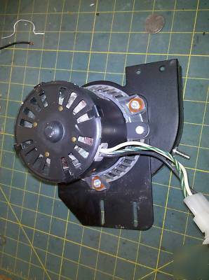 3E67 motor fasco 7021-8321 120VAC 750MA 3325 rpm gc