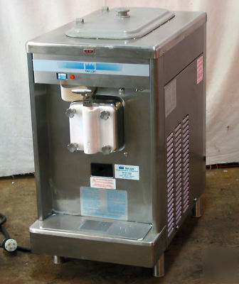 Taylor 702 single flavor ice cream freezer machine 2008