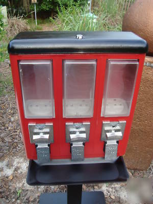 8 triple head metal candy gumball vending machines vgc