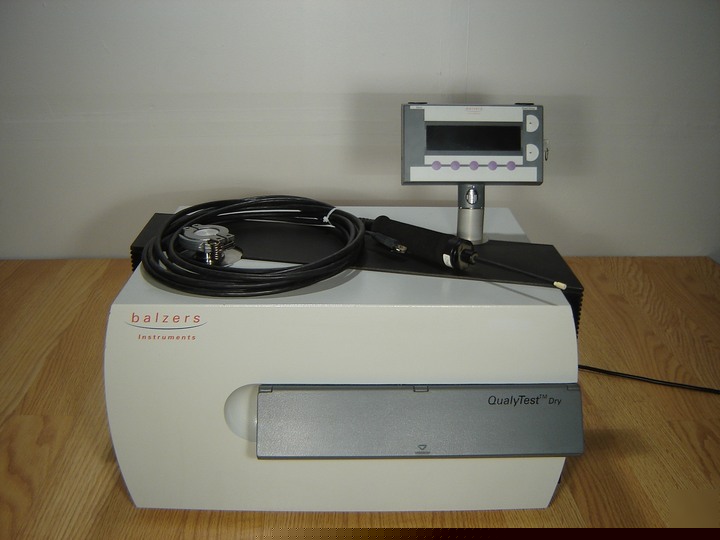 Balzers qualytest dry hlt 270 helium leak detector