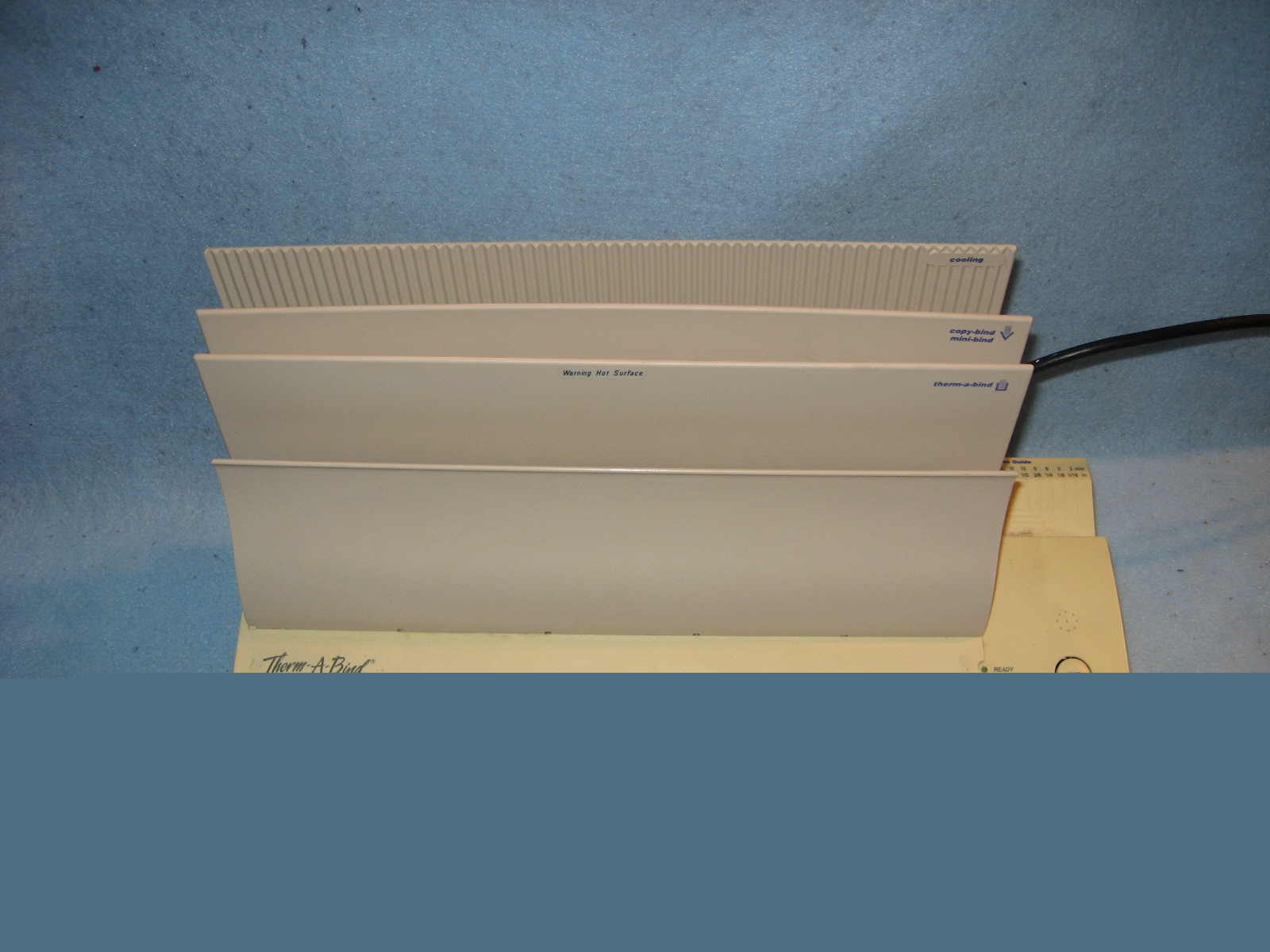 Therm a bind binding system gbc 250T with binders
