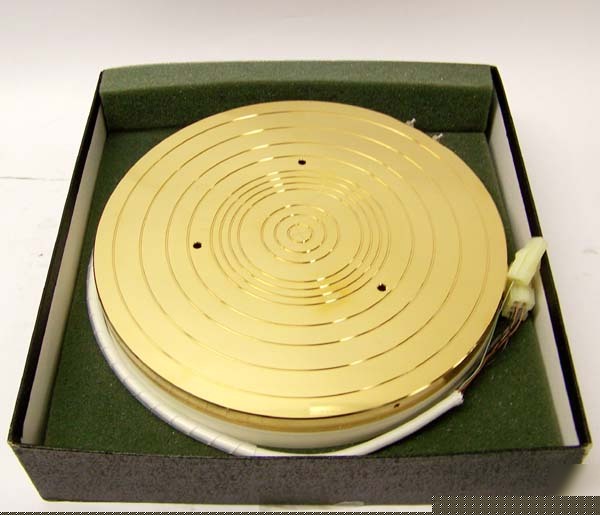Gold-plated vacuum thermo hot chuck for 8