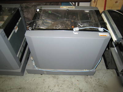 Bookletmaker / trimmer, setfeeder, sadlestitched books