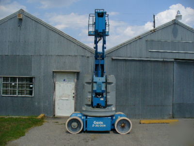 Genie z-30/20N aerial man scissor manlift boom lift 