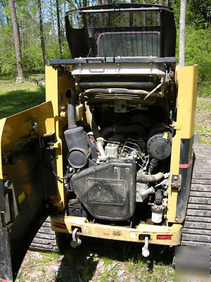 New 07 caterpillar 277B very good condition motor
