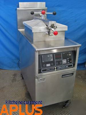 Henny penny pressure fryer gas model 600C