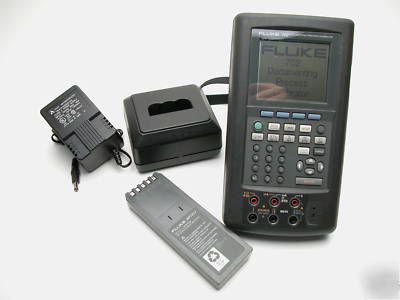 Fluke 702 documenting process calibrator meter