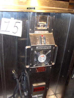 Heated moble food holding cabinet food delivery 