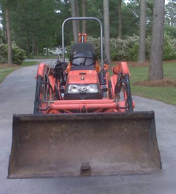Kubota B7410 tractor loader bushog mower no backhoe