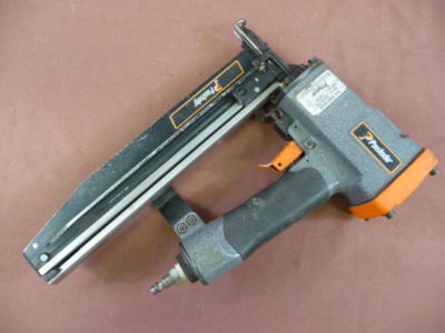 Paslode 3250/65 f-16 pneumatic finish nailer gun 