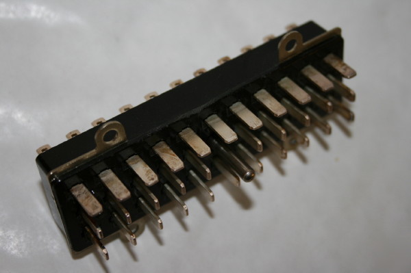 33 pin plessey panel mount male jones connector FD2F6