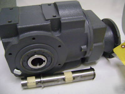 Boston gear model SF863BR-315SS-B5 with shaft