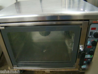 Cadco model capo-303 line chef countertop combi oven 