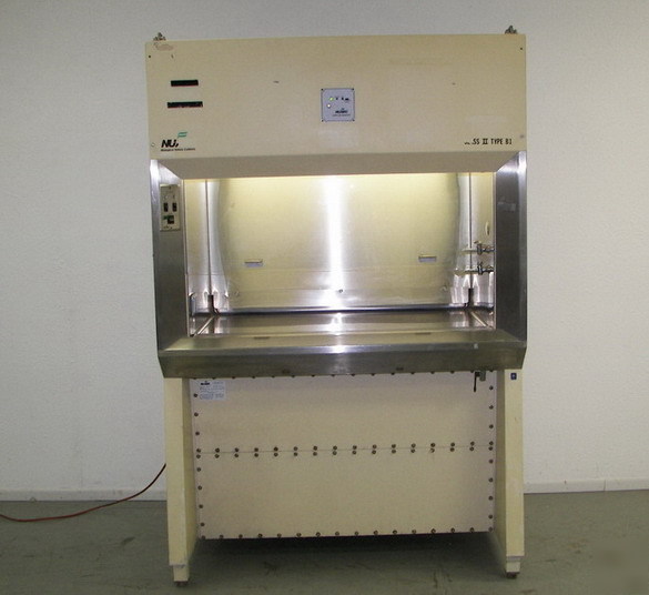 Nuaire biological laboratory fume hood class ii B1 